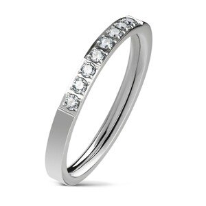 Prsteň z chirurgickej ocele, strieborný odtieň, línia čírych zirkónov, 2,5 mm - Veľkosť: 57 mm
