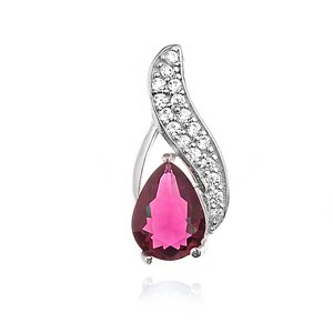 OLIVIE Strieborný prívesok RUBY 5055 Ag 925; ≤1,7 g.