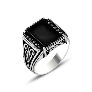 Olivie Pánsky strieborný prsteň ONYX 5702 Veľkosť prsteňov: 10 (EÚ: 62-64) Ag 925; ≤8,3 g.
