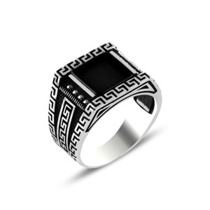 Olivie Pánsky strieborný prsteň ONYX 5703 Veľkosť prsteňov: 11 (EÚ: 65-67) Ag 925; ≤8 g.