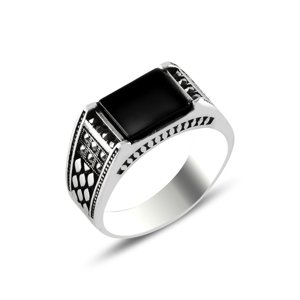 Olivie Pánsky strieborný prsteň ONYX 5704 Veľkosť prsteňov: 10 (EÚ: 62-64), Pohlavie: Pánske Ag 925; ≤7 g.